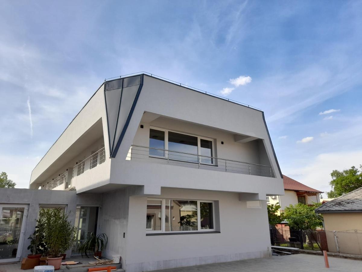 Orion Panzio Bed & Breakfast Hajdúszoboszló Exterior foto