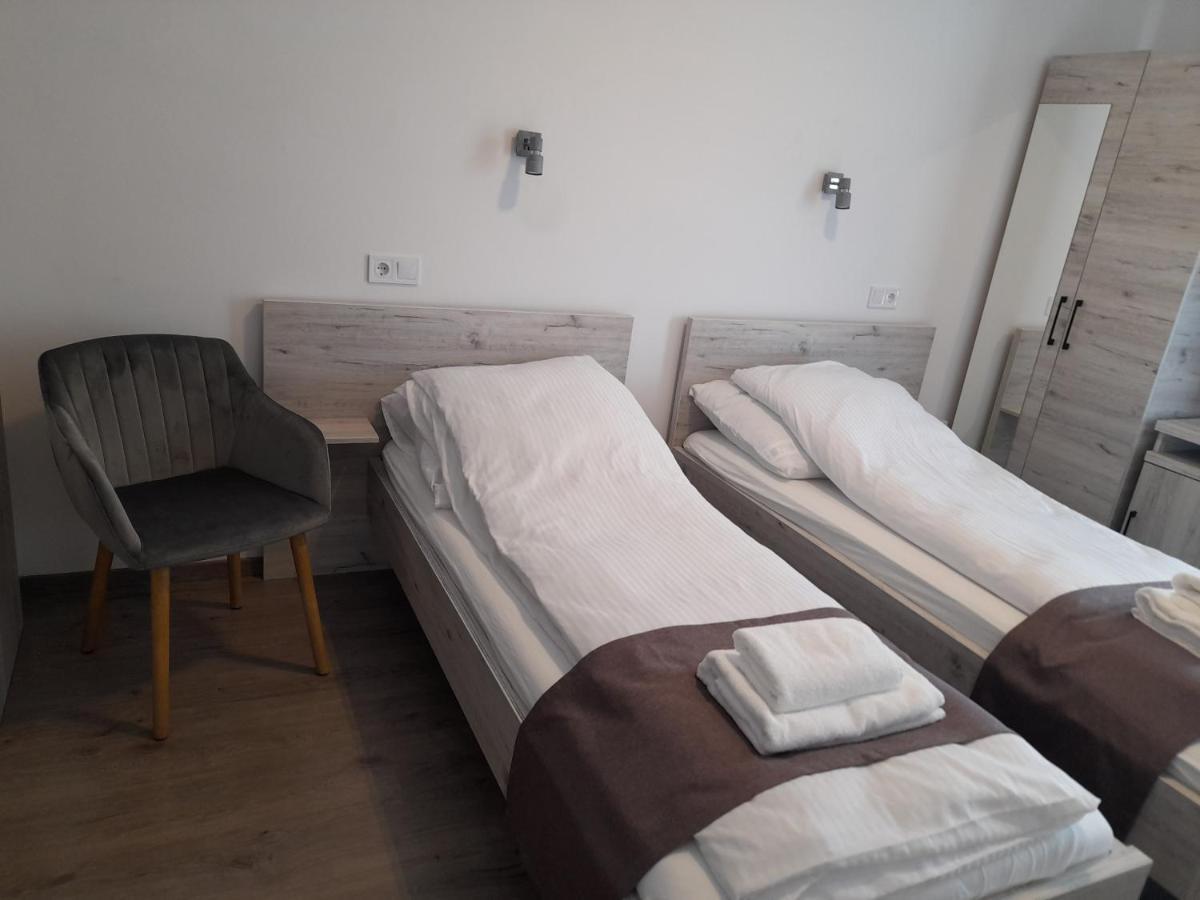 Orion Panzio Bed & Breakfast Hajdúszoboszló Exterior foto