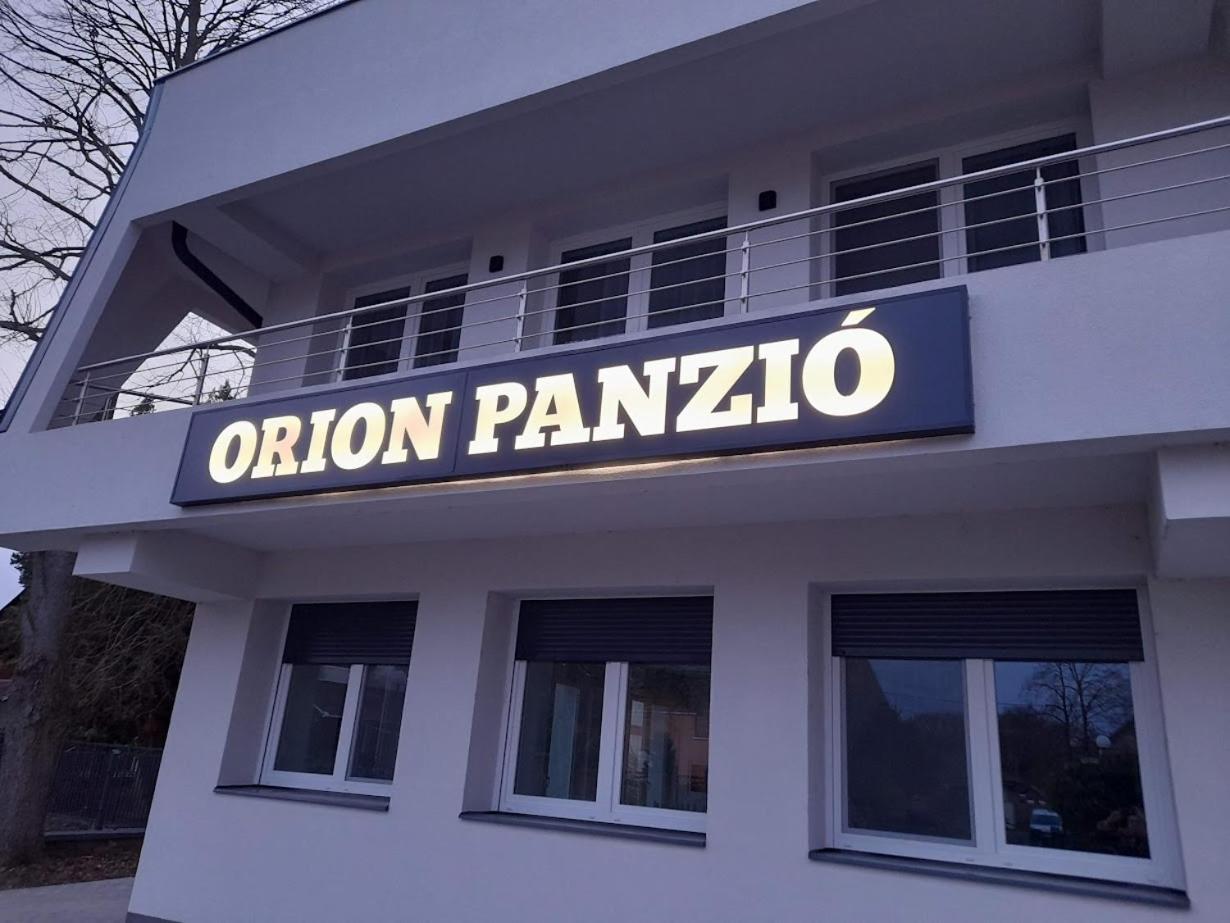 Orion Panzio Bed & Breakfast Hajdúszoboszló Exterior foto